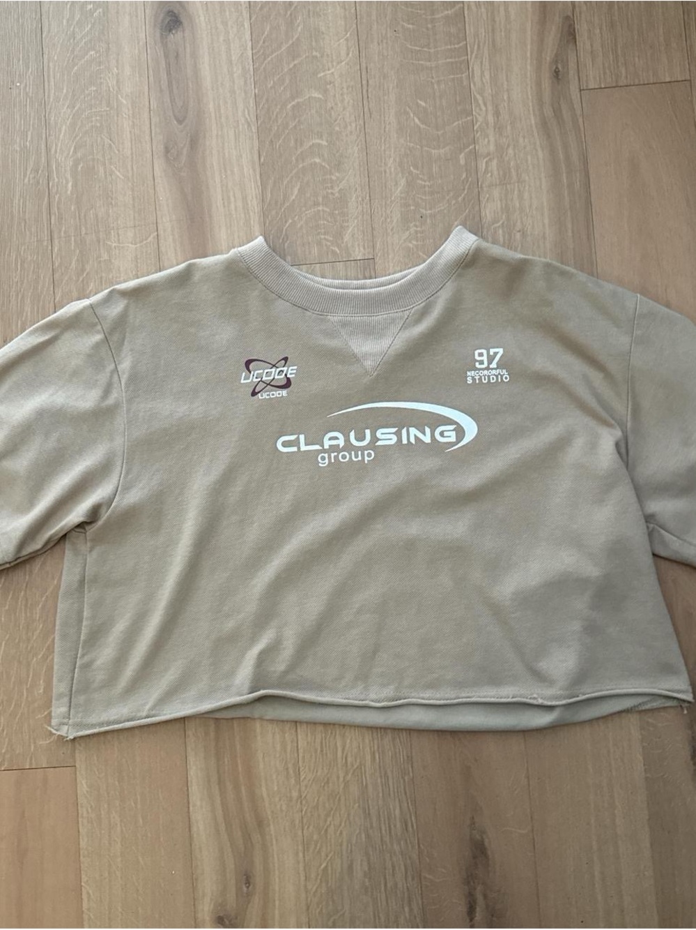Beige sporty boxy tee